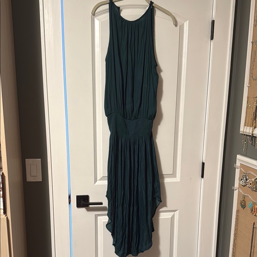 Elegant Green Sleeveless Dress